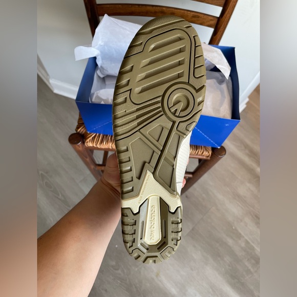 Aime Leon Dore New Balance 550 “Olive” - Picture 2 of 8